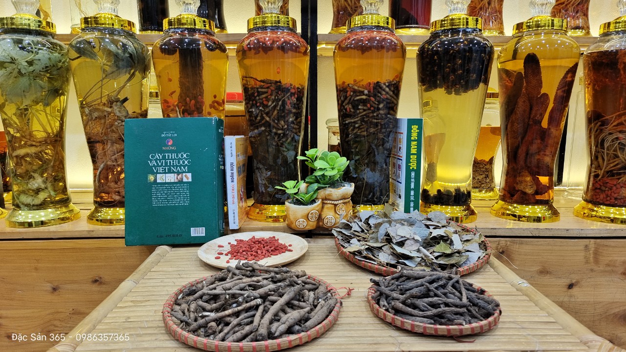 z3757146410165_5c93a16930ed904f8fc2fd105eb5a297